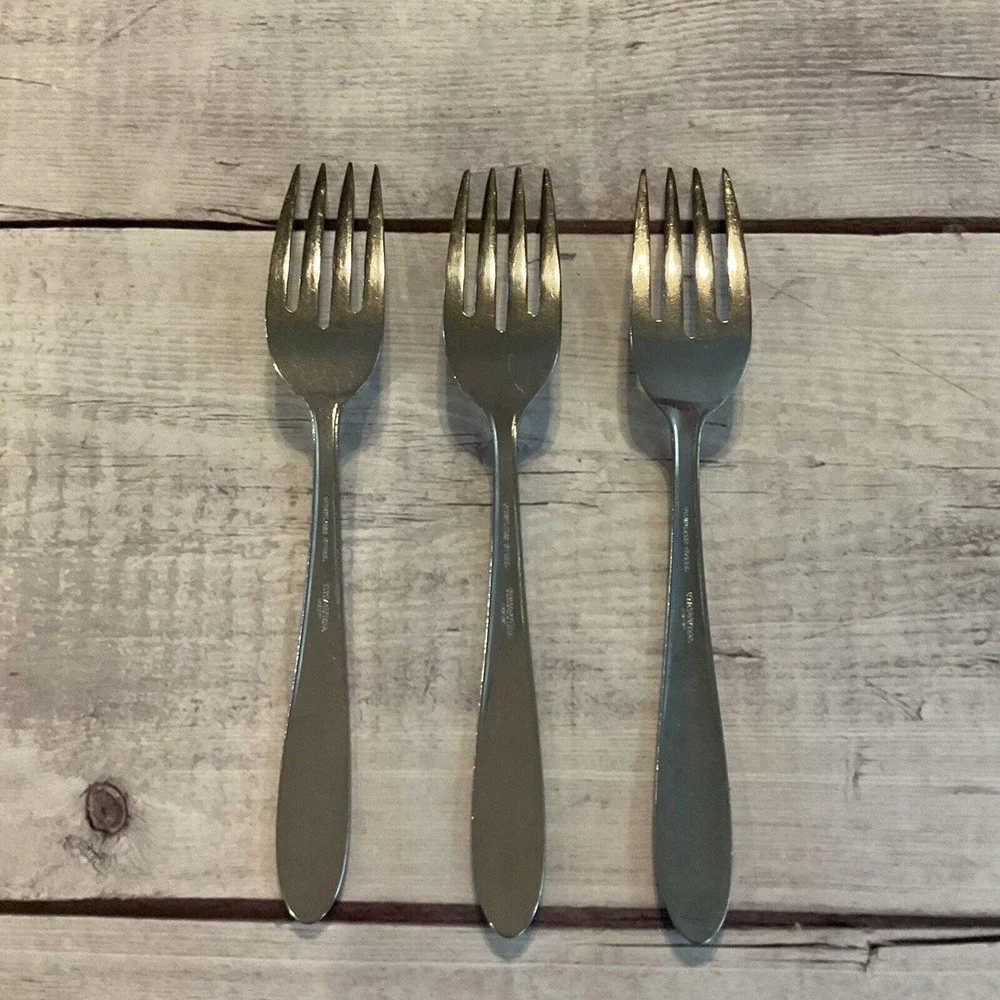 Stanley Roberts Wm Rogers DREAM Rose Stainless Flatware 3 Dinner Forks